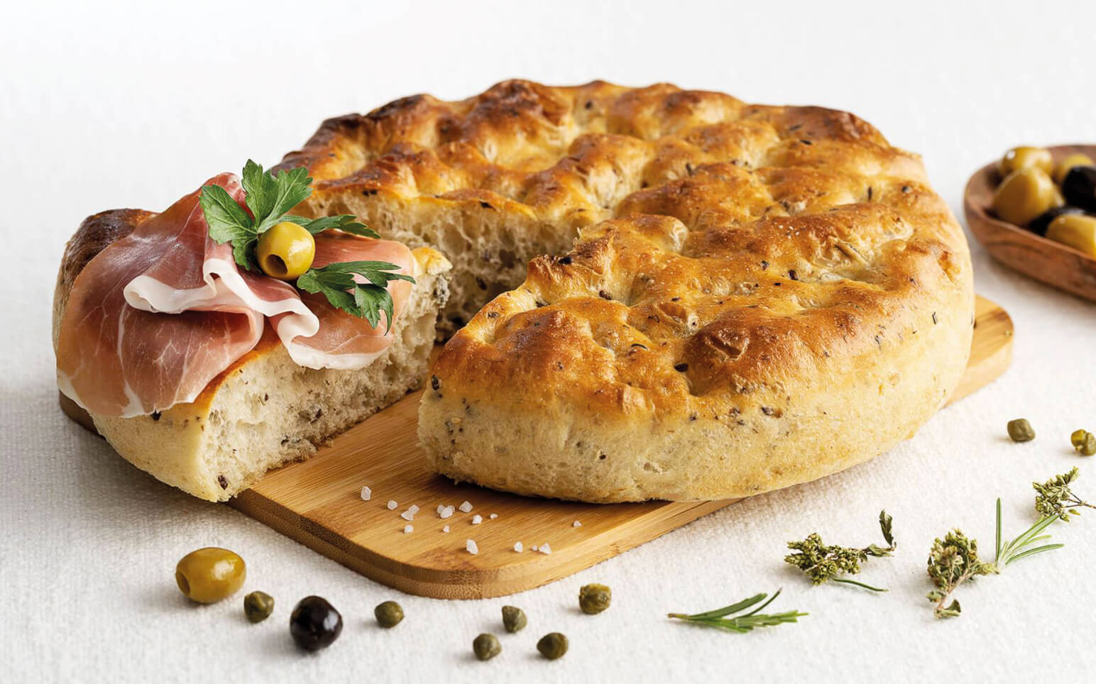 Focaccia con Capperi in Teglia
